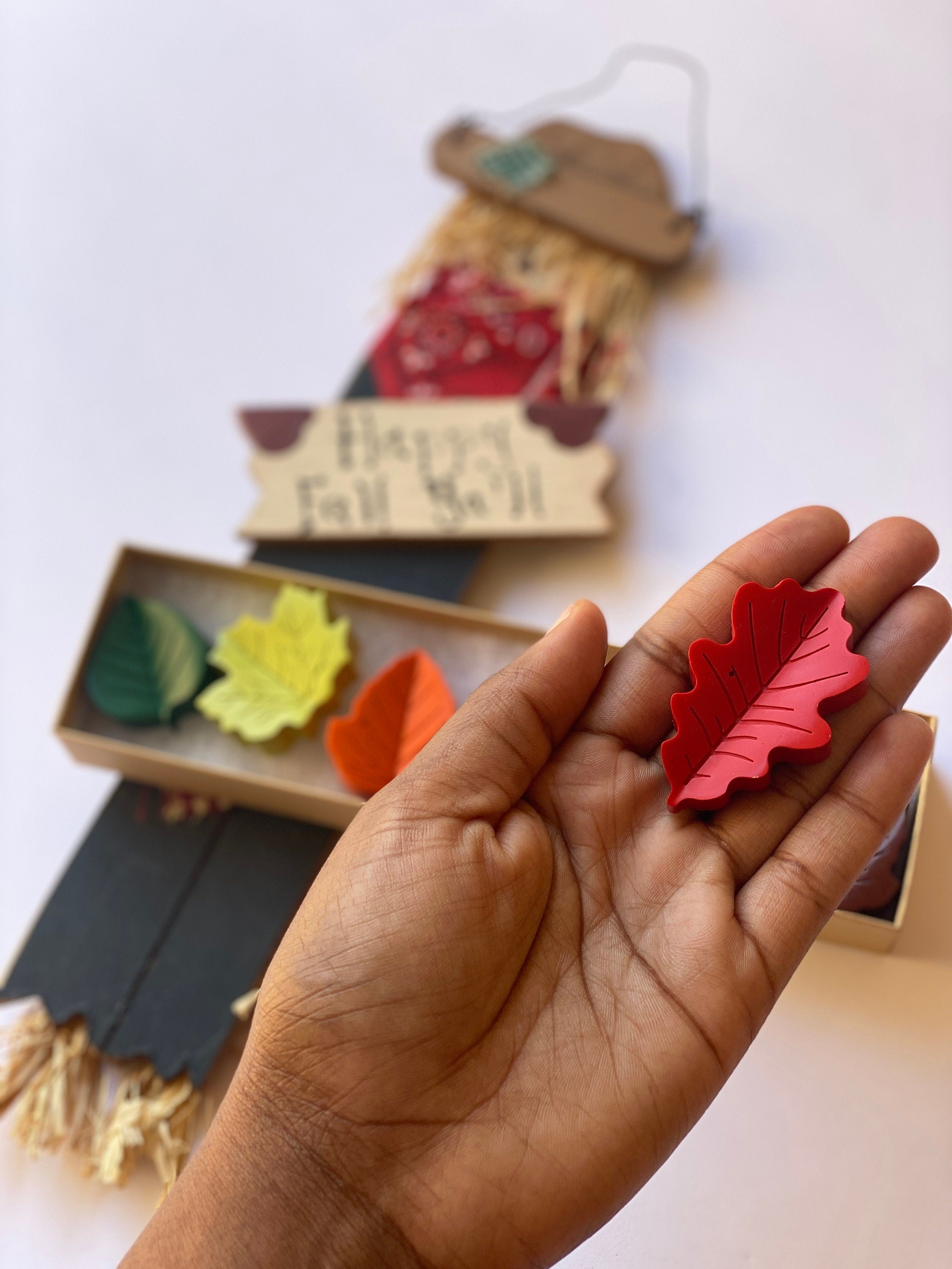 Autumn Leaf Crayon Set