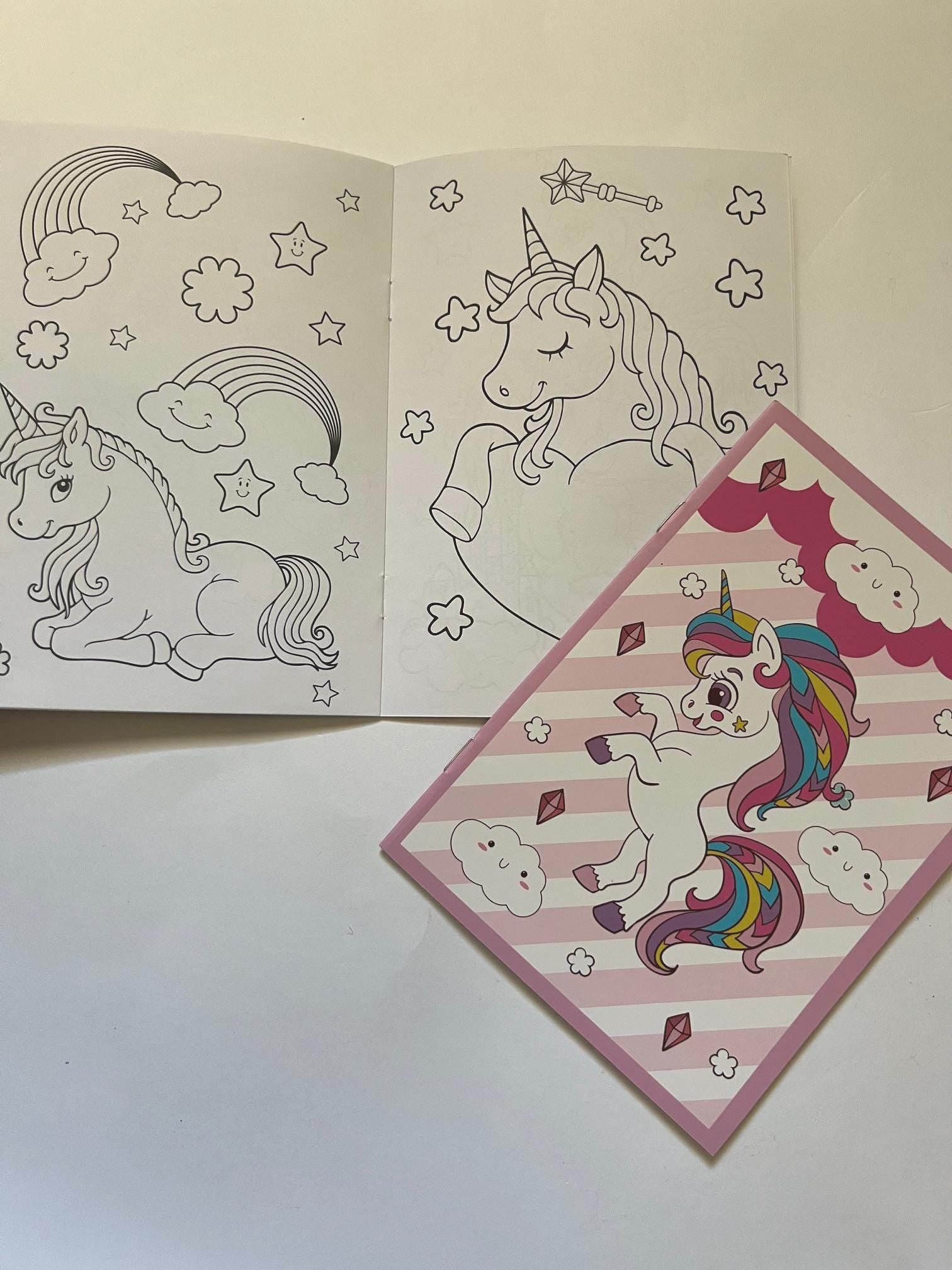 Unicorn Crayon Set (Multicolored)